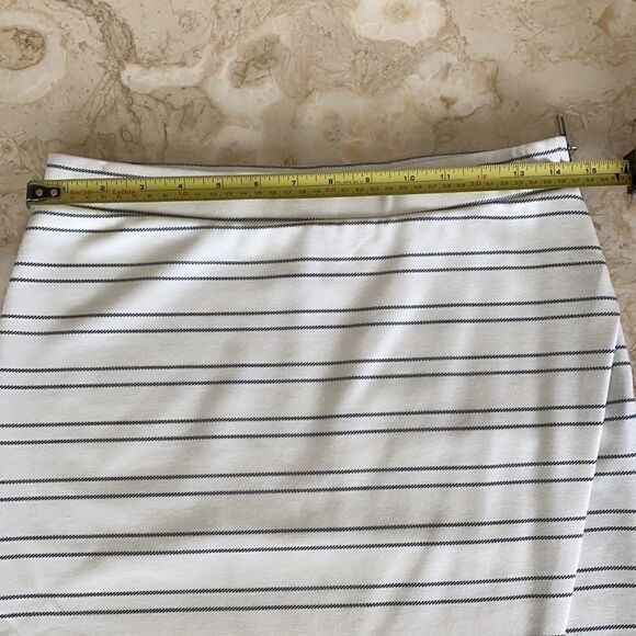 Jules & Leopold Two-Piece Skirt & Jacket Set - Picture 9 of 13